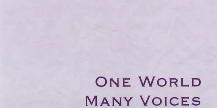 Álbum: One World Many Voices. Vol. 9